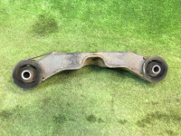 ยางแท่นเฟืองท้าย 41310AE002 SUBARU LEGACY B4