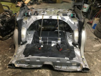 ชิ้นส่วนตัวถังท้ายรถ 51410AE001 51410AE011 SUBARU LEGACY B4