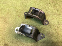 Rear stabilizer bar bracket 20520AA011, 20520AA001 SUBARU LEGACY