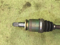 Palier trasero SUBARU LEGACY OEM 28021AC121 BD9 1997 EJ25D