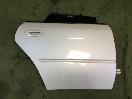 Дверь задняя правая 60409AG0019P SUBARU LEGACY