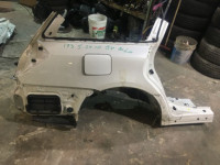 Guarda-lamas traseiro direito 51490AG0009P SUBARU LEGACY