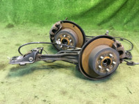 リアハブ 28473AG000, 26692AG061, 26692AG071, 26700AG001 SUBARU LEGACY