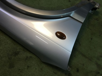 Aleta delantera derecha SUBARU LANCASTER OEM 57120AE021 BHE BH9 2001 Silver 1U2