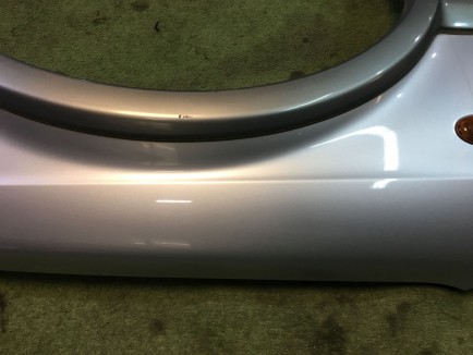 Aleta delantera derecha SUBARU LANCASTER OEM 57120AE021 BHE BH9 2001 Silver 1U2