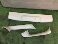 尾门饰板 SUBARU LANCASTER OEM 94320AE011AD, 94310AE020GF, 94310AE030GF, 94310AE000GF BHE BH9 2001 Silver 1U2