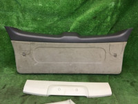 尾门饰板 SUBARU LANCASTER OEM 94320AE011AD, 94310AE020GF, 94310AE030GF, 94310AE000GF BHE BH9 2001 Silver 1U2