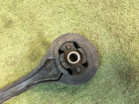 Подушка акпп верхняя SUBARU LANCASTER OEM 41040AE010 BHE BH9 2001 EZ30