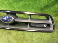Grelha do radiador SUBARU LANCASTER OEM 91121AE260 BHE BH9 2001 Silver 1U2