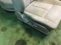 シートセット SUBARU LANCASTER OEM 64010AE700GE, 64010AE710GE, 64221AE130GE, 64231AE130GE BHE BH9 2001 Silver 1U2