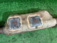 ท่อไอเสียท่อนกลาง SUBARU LANCASTER OEM 44200AE080 BHE 2001 EZ30