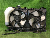 ラジエーター SUBARU LANCASTER OEM 73310AE000, 45111AE002, 45121AE000 BH9 2002 EJ254