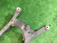 Travesaño задняя SUBARU OUTBACK OEM 20152AG000 BPE BP9 BP5 2004 EZ30