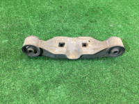 差速器支座 SUBARU LANCASTER OEM 41310AE020 BHE BH9 BH5 2000 EZ30