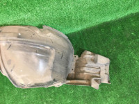 左前轮内衬 SUBARU LANCASTER OEM 59110AE030 BHE BH9 2000 beige 8L5