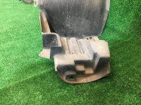 左前轮内衬 SUBARU LANCASTER OEM 59110AE030 BHE BH9 2000 beige 8L5