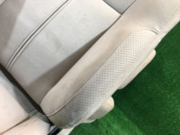 Seat set SUBARU LANCASTER OEM 64010AE731GE, 64010AE721GE, 64221AE130GE, 64231AE130GE BHE BH9 2000 beige 8L5