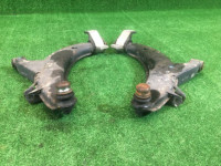 ปีกนกหน้า 20200AA200, 20200AA210, 20201AC100, 20201AC110 SUBARU GRAND WAGON