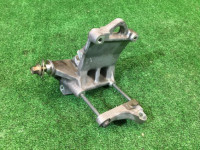 ขายึดคอมเพรสเซอร์แอร์ 23950AA001 SUBARU LANCASTER