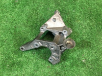 ขายึดปั๊มพวงมาลัยเพาเวอร์ 22870AA042 SUBARU LANCASTER