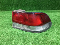 ไฟท้ายขวา 84201AC000 SUBARU LEGACY