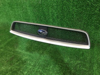 フロントグリル Blitzen SUBARU LEGACY OEM 91121AE230 BE5 BH5 BH9 BE9 BHE 2002