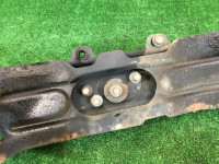 คานรองเกียร์ SUBARU LANCASTER OEM 41022AE120, 41011AE010 BHE BEE 2001 EZ30