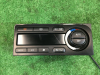 Climate control unit SUBARU LANCASTER OEM 72311AE170 BHE 2001 EZ30