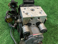 Módulo ABS VDC SUBARU LANCASTER OEM 27539AE001 BHE BEE 2001 EZ30