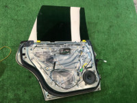 Puerta trasera izquierda SUBARU LANCASTER OEM 60400AE430 BHE BH9 2001 green 1F8 1U7 1U6