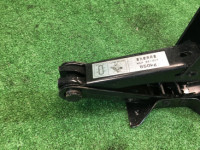 Jack SUBARU LANCASTER OEM 97030AC061 BHE BH9 2001