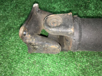 Veio de transmissão SUBARU LANCASTER OEM 27111AE120 BHE 2001 EZ30