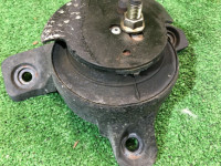 ยางแท่นเครื่องซ้าย SUBARU LANCASTER OEM 41022AE110 BHE BEE 2001 EZ30