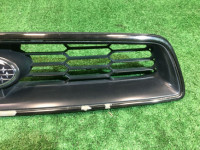 フロントグリル SUBARU LANCASTER OEM 91121AE260 BHE BH9 BH5 2001 green 1F8 1U7 1U6