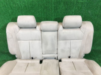 Juego de asientos SUBARU LANCASTER OEM 64010AE700GE, 64010AE710GE, 64221AE130GE, 64231AE130GE BHE BH9 2001 green 1F8 1U7 1U6