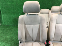 Juego de asientos SUBARU LANCASTER OEM 64010AE700GE, 64010AE710GE, 64221AE130GE, 64231AE130GE BHE BH9 2001 green 1F8 1U7 1U6