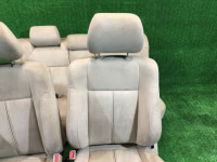 Juego de asientos SUBARU LANCASTER OEM 64010AE700GE, 64010AE710GE, 64221AE130GE, 64231AE130GE BHE BH9 2001 green 1F8 1U7 1U6