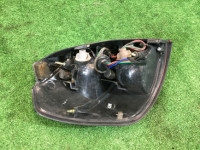 右テールランプ SUBARU LANCASTER OEM 84201AE081 BHE BH9 2001