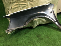 Guarda-lamas dianteiro direito SUBARU LANCASTER OEM 57120AE021 BHE BH9 2000 white / grey 0U4