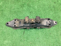 คานรองเกียร์ 41011AE010, 41022AE120 SUBARU LANCASTER