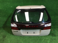ประตูท้าย 60800AE040, 63011AE020, 84251AE060 SUBARU LANCASTER