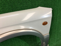 左前翼子板 SUBARU LANCASTER OEM 57120AE030 BH9 BHE 1998 Beige 8L5