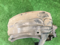 左前轮内衬 SUBARU LANCASTER OEM 59110AE030 BH9 BHE 1998 Beige 8L5