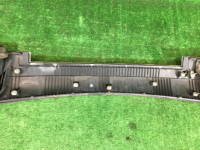Friso entre os farolins traseiros SUBARU LEGACY OEM 84251AE000 BHE BH9 BH5