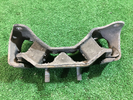 Подушка МКПП SUBARU LEGACY OEM 41022AC180 BD5 BG5 1998 EJ20R