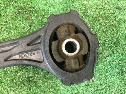 Подушка акпп верхняя SUBARU LEGACY OEM 41040FA000 BG5 BD5 1997 EJ20DD