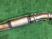 ท่อไอเสียท่อนกลาง SUBARU LEGACY OEM 44200AC030 BG5 BD5 1997 EJ20DD