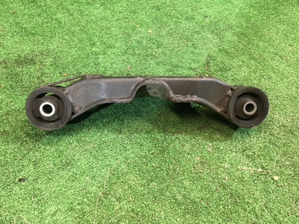 ยางแท่นเฟืองท้าย 41310AE001 SUBARU LEGACY B4