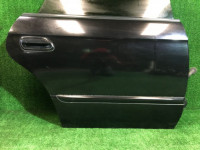 Porta traseira direita SUBARU LEGACY B4 OEM 60400AE240 BE5 BE9 BEE 1999 black 88H