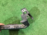 ヘッドライト取付ステー Правая SUBARU OUTBACK OEM 57707AG040 BP9 BPE BP5 2006 pearl white 37J